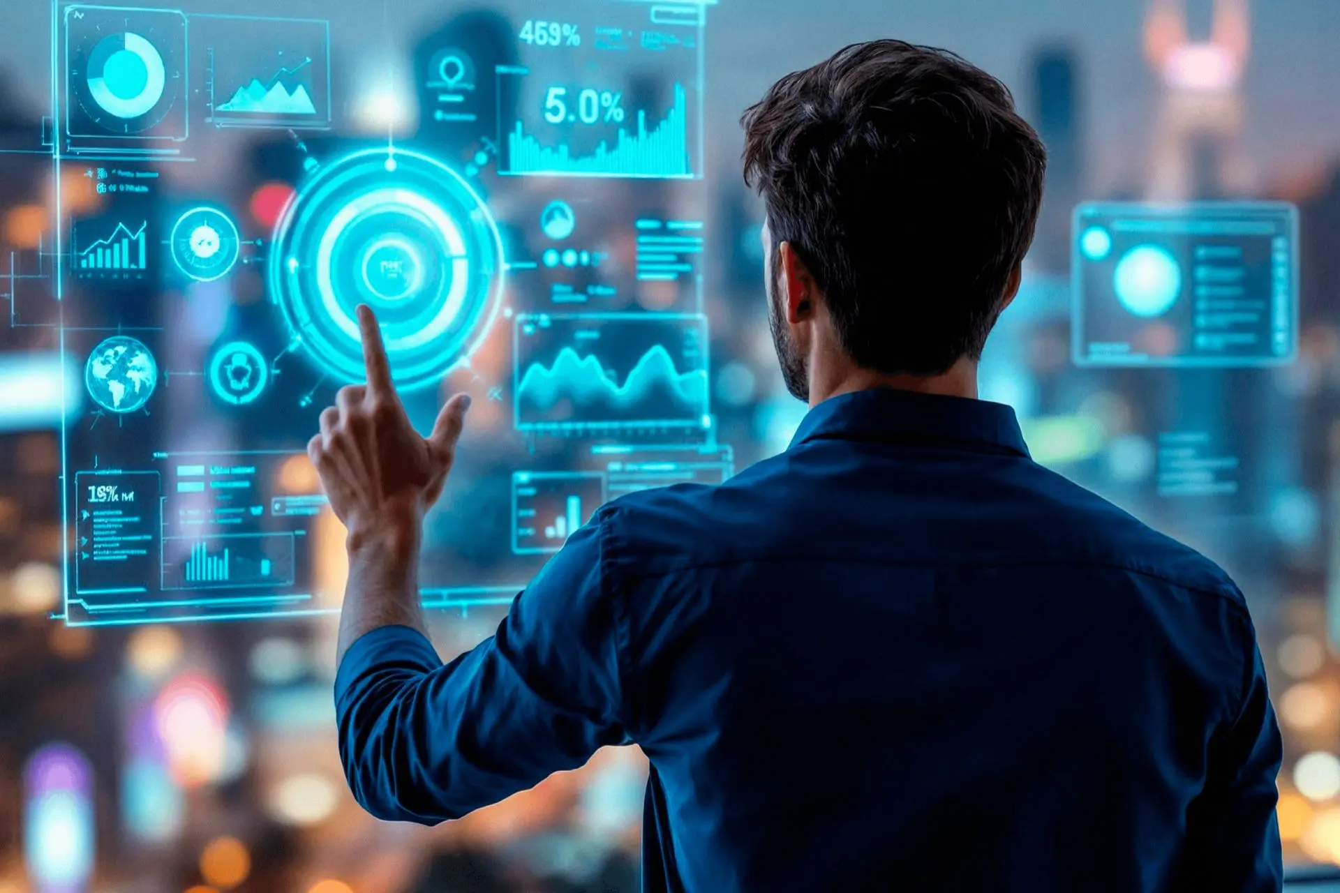 Ejecutivo interactuando con panel digital de análisis de datos empresariales